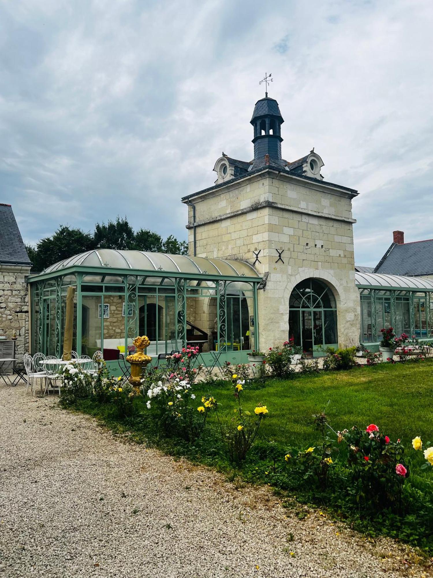 Chateau De La Thibaudiere Bois Savary - Chambre Familiale Du Roi Allonnes  外观 照片